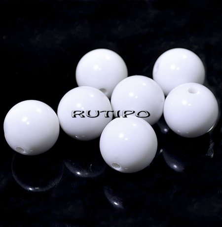 Бусина White 18мм, шт
