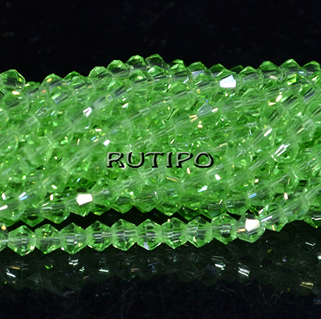 Биконусы LawnGreen, 3мм, низка 39см (ок. 125шт)
