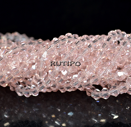 Биконусы Pink, 4мм, низка 31см (ок. 81шт)