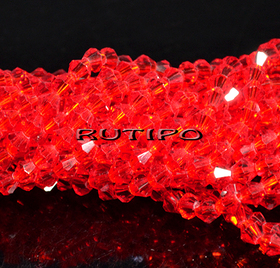 Биконусы Red, 3.5-3.8мм, низка 35см (ок. 110шт)