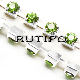 Цепь Silver со стразами SS14 Peridot, 10см