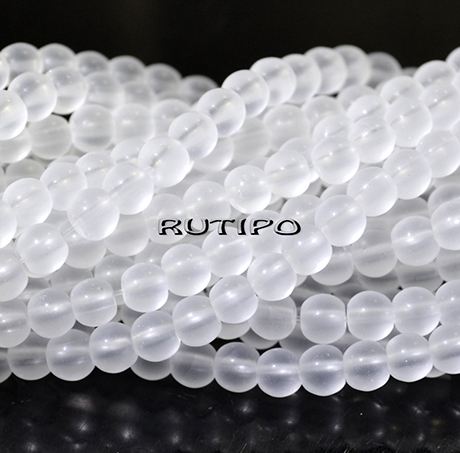 Бусины матовые White 4мм, низка 40см (ок. 105шт)