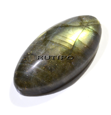Cabochon Labradorite 30*15*9mm, piece