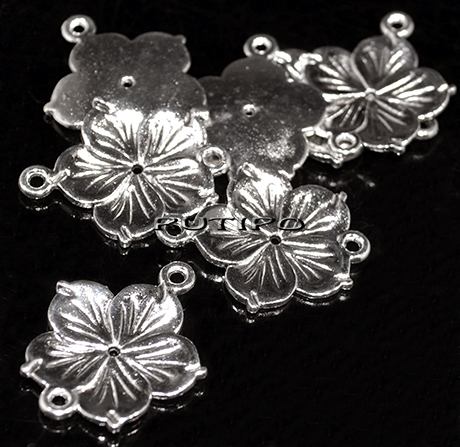 Коннектор Antique Silver 26*21мм, шт