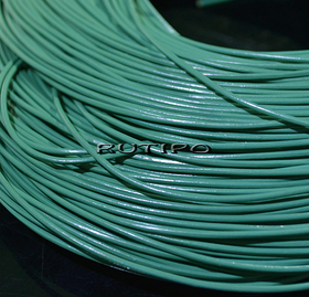 Шкіряний полірований шнур Light Green, 1.5мм, 1м