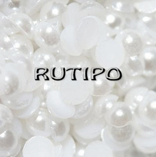 Half beads White 3mm, 1g (100-110pcs)