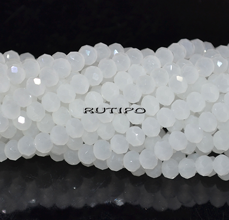 Рондель White 4*3.5мм, низка 45см (ок. 128шт)