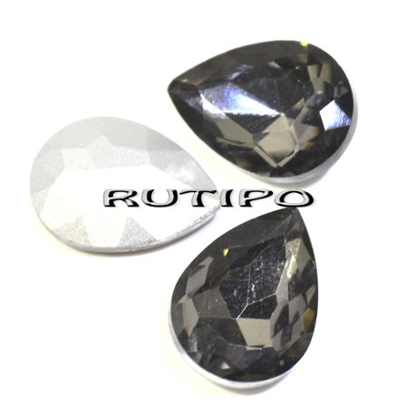 Капля граненая BlackDiamond 18*13*5мм, шт