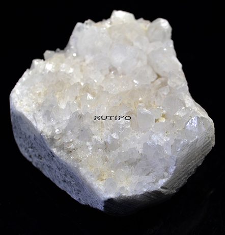 Друза Кварца 61*60*30мм, 141.73г